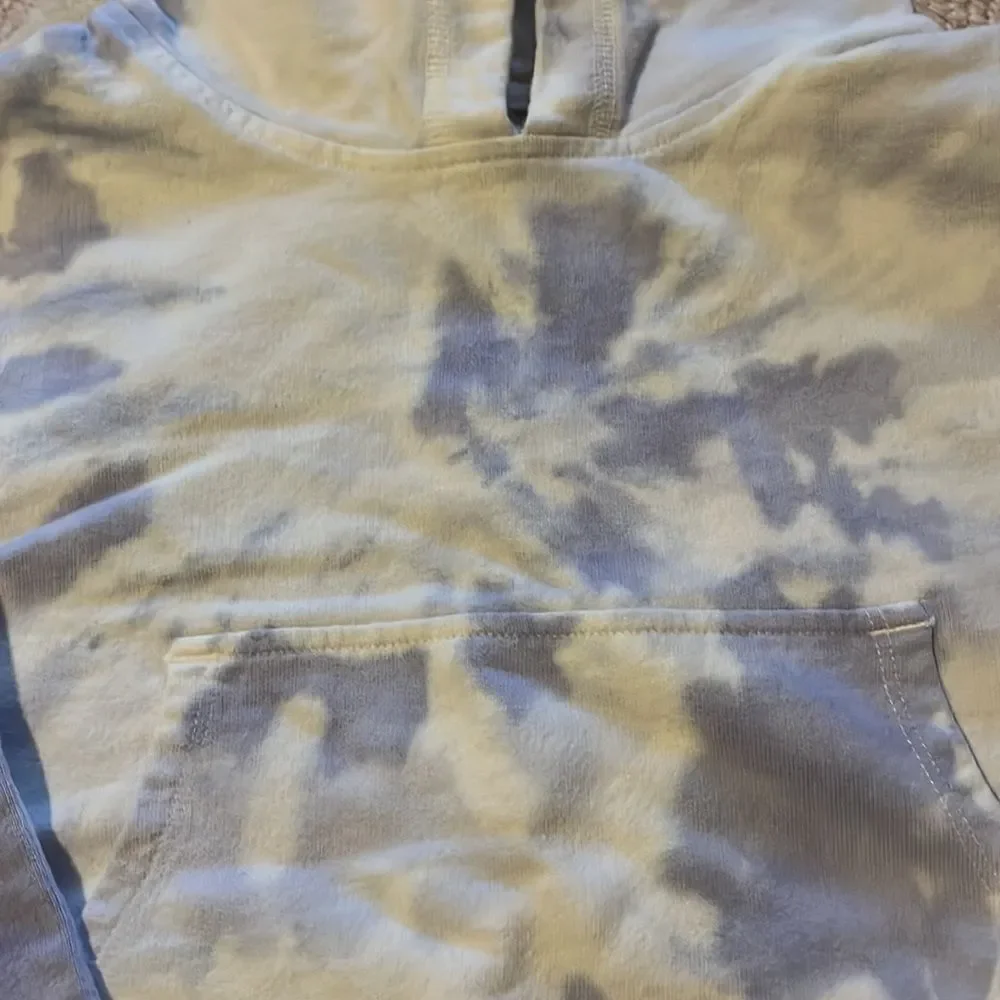 Osh kosh tye dye